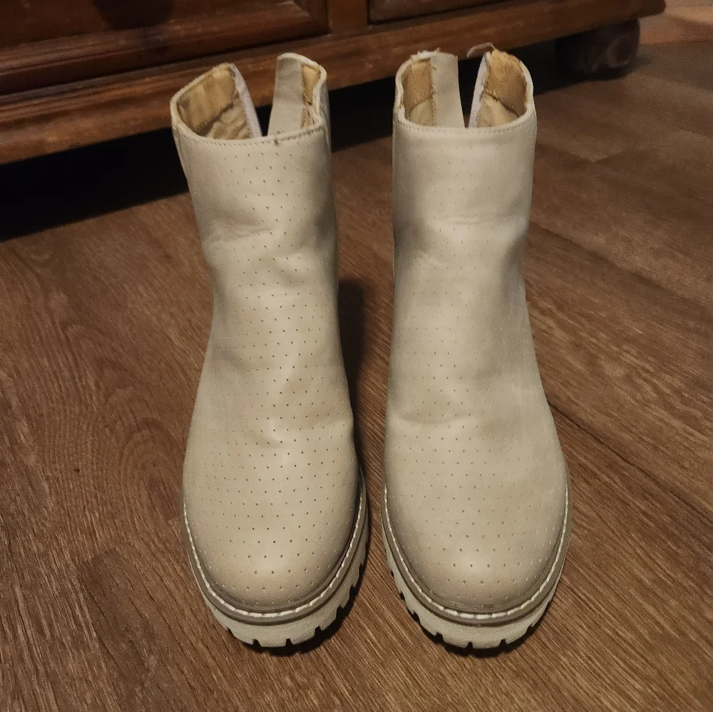 Report Booties - Picture 2 of 8